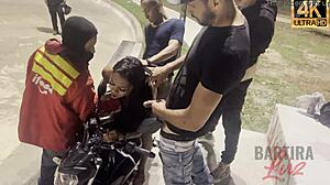 Amatérská černá dívka dostává creampie na motorce