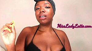 Tetas grandes e dominação financeira: um vídeo de treinamento de escravos com uma dominatrix negra
