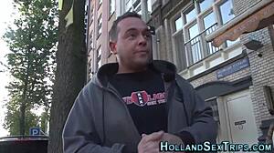 Prostituta olandese amatoriale viene pagata per il sesso