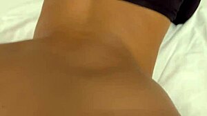 Ev yapımı anal seks videosunda boşalma ve creampie