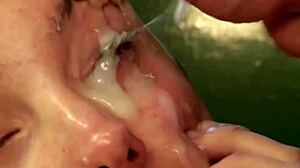 Outdoor Sperma im Gesicht Orgie mit europäischer Gruppe