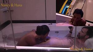 هانز ونانسيز يمارسان الجنس الفموي تحت الماء ويتم التقاطهما من قبل GoPro