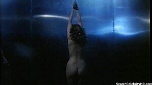Očarljiva porno igralka Johanna Brushays divja domača seks scena iz leta 1980