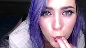 Stacy Moons experimenta una GFE seductora con un acento sexy